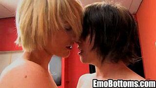 Horny emo twink Miles Pride sucking on a hard cock - porn video